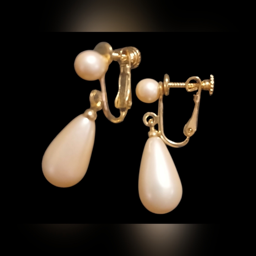 Elegant Gold and Cream Pearl Drop Earrings Vintage Clip Ons